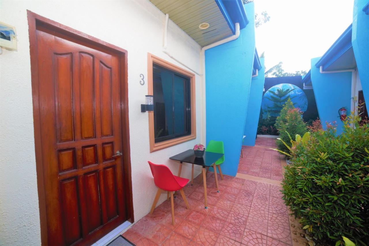Blue Moon Inn Dauis Esterno foto