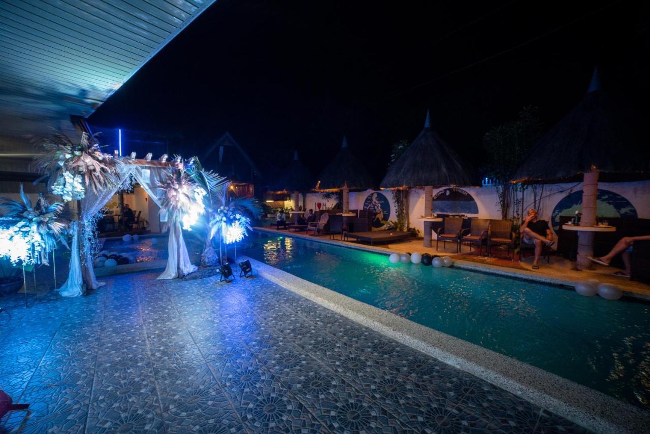 Blue Moon Inn Dauis Esterno foto