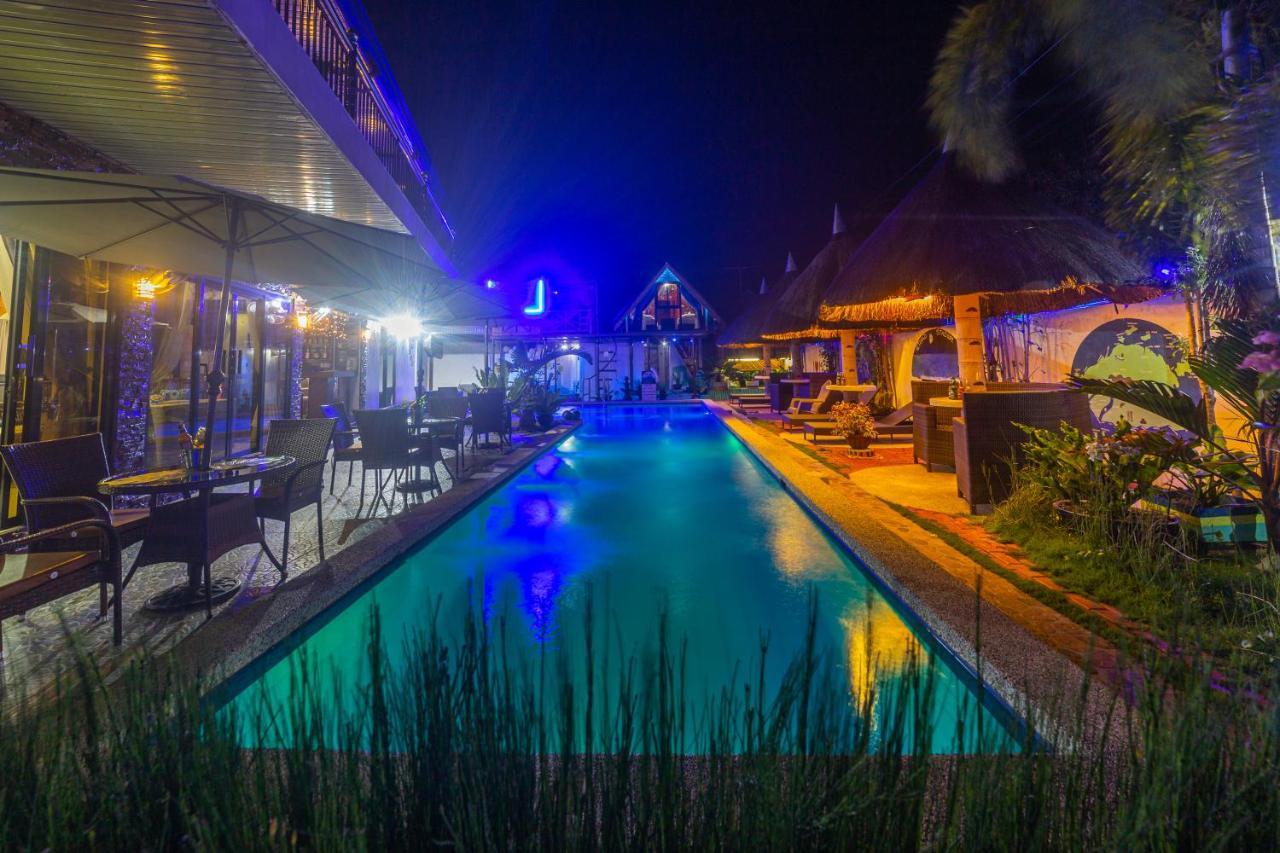 Blue Moon Inn Dauis Esterno foto